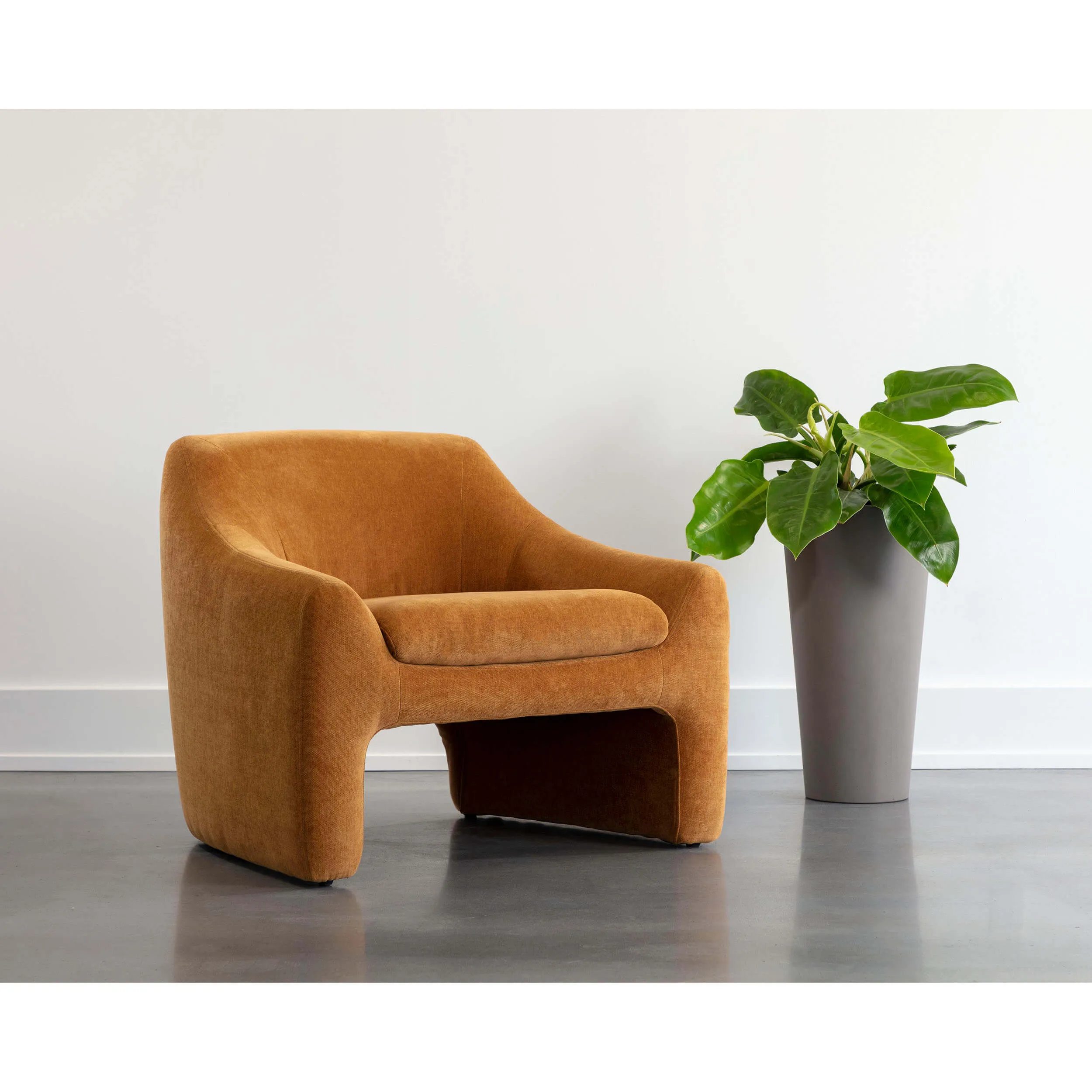 Nevaeh Chair, Danny Amber