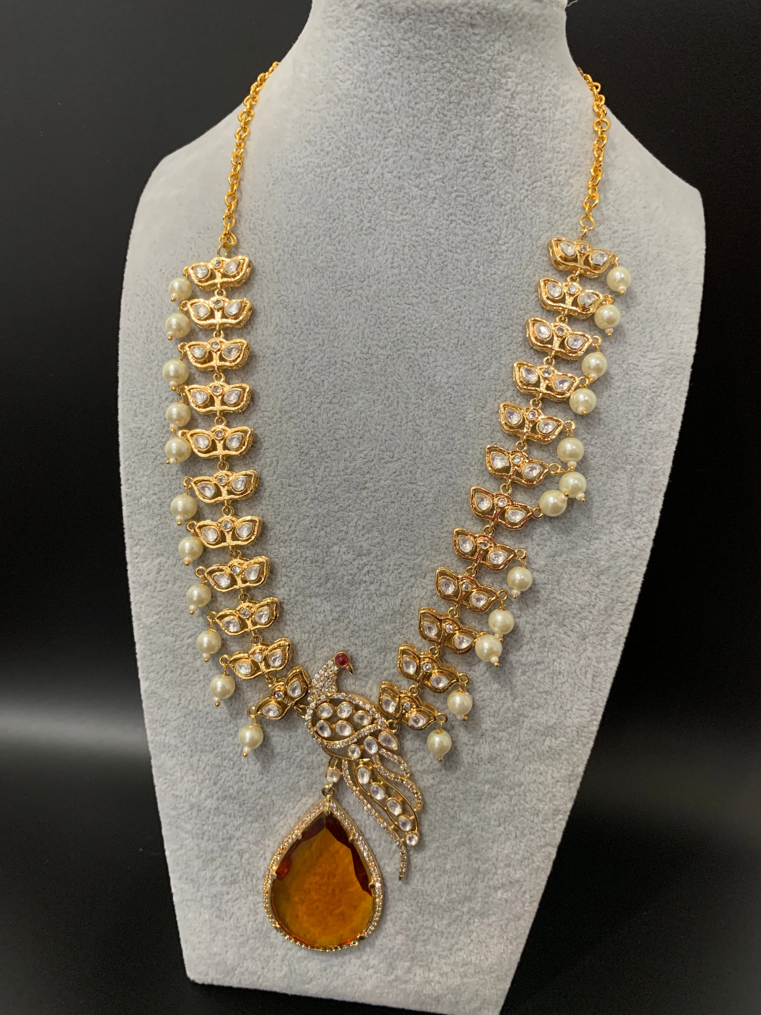 Peacock Pattern Sapphirte Yellow Stone Pendent Kundan Pearls Short Necklace