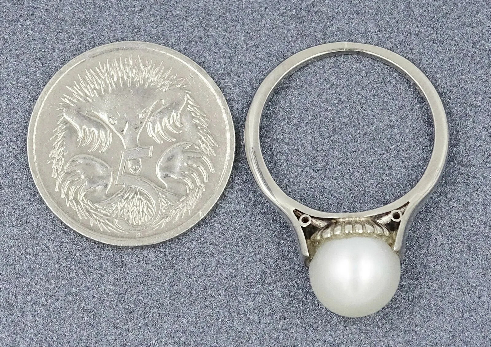 Pearl 18ct White Gold Ring