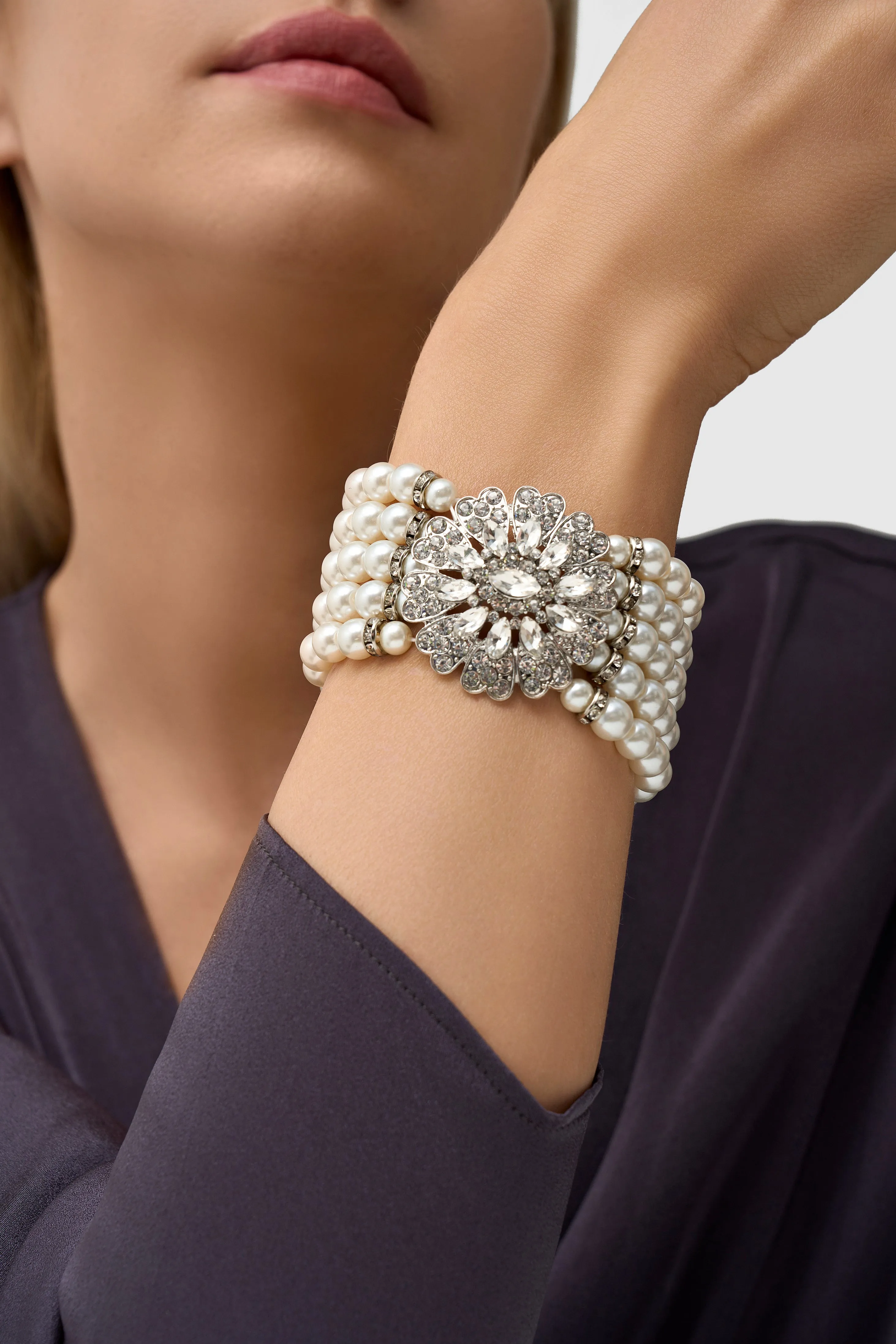 Stunning Zircon Studded Pearl Bracelet