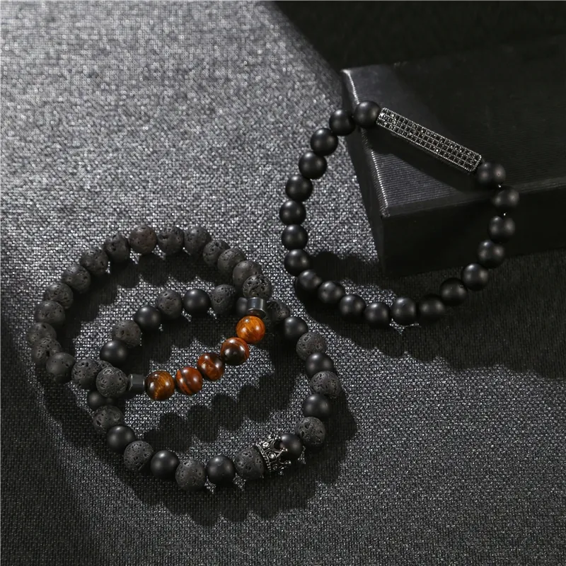 Unisex Black Matte Bracelet Of Onyx Stone Beads And Crown / Stylish Jewellery