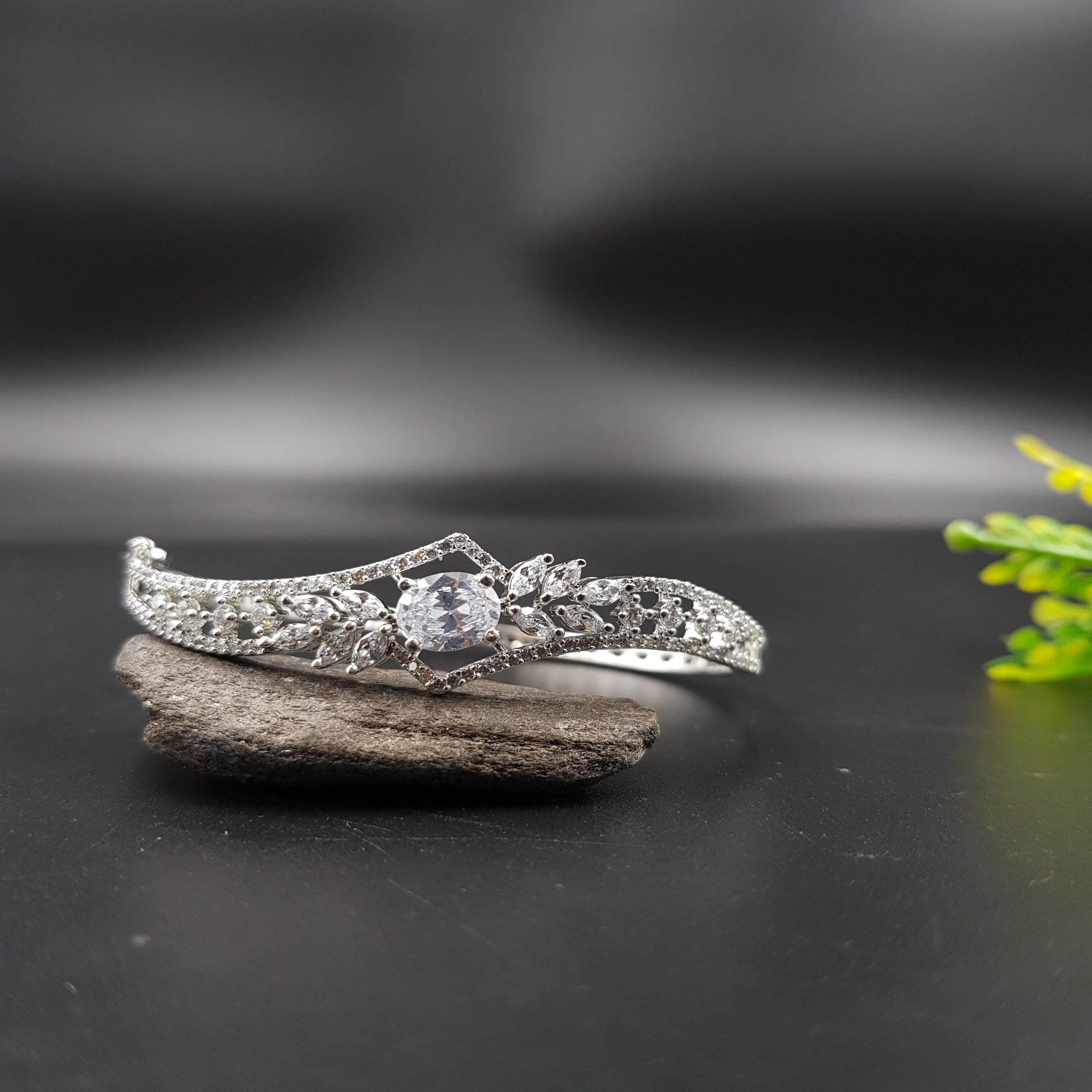 Zircon/AD Bracelet 10677-69