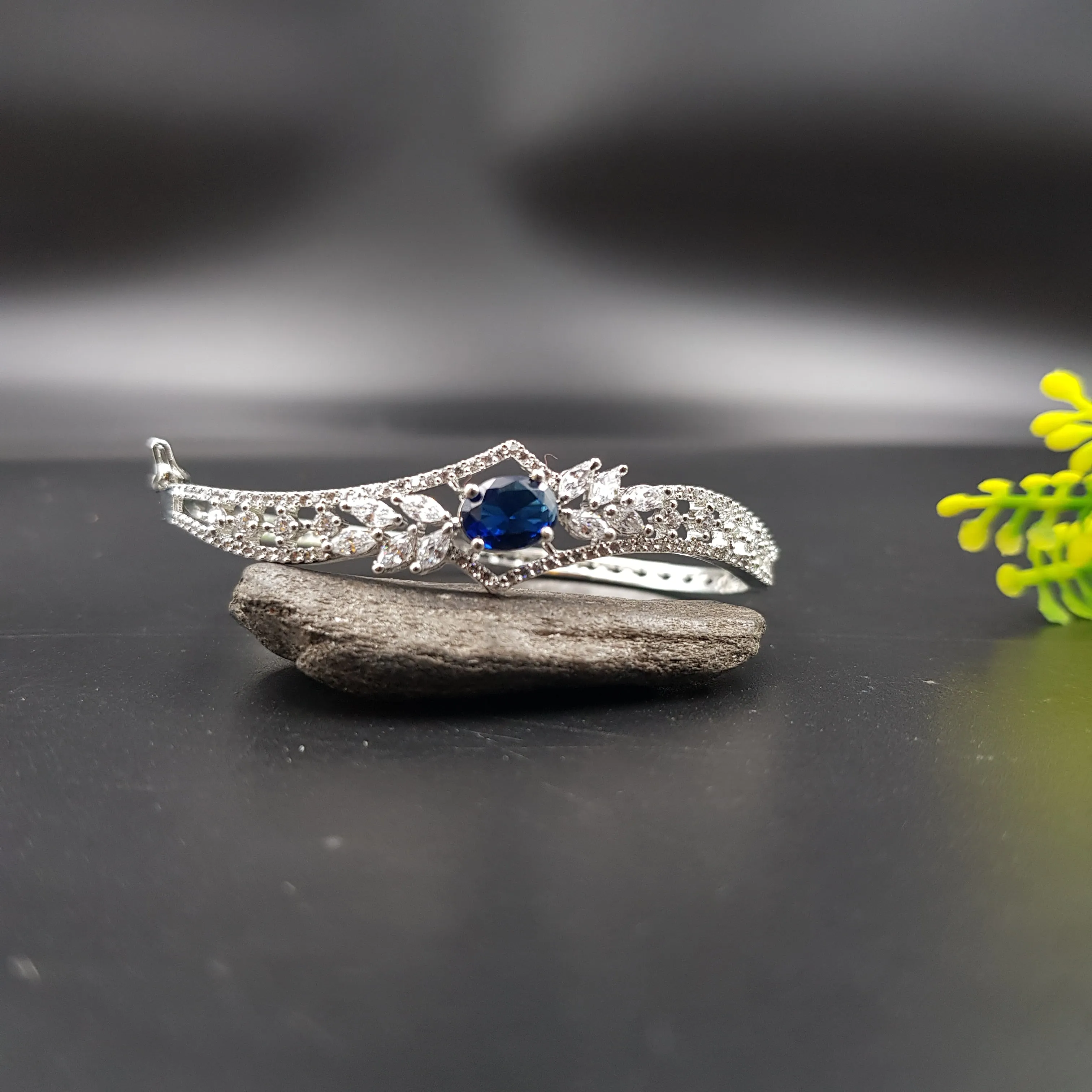 Zircon/AD Bracelet 10677-69
