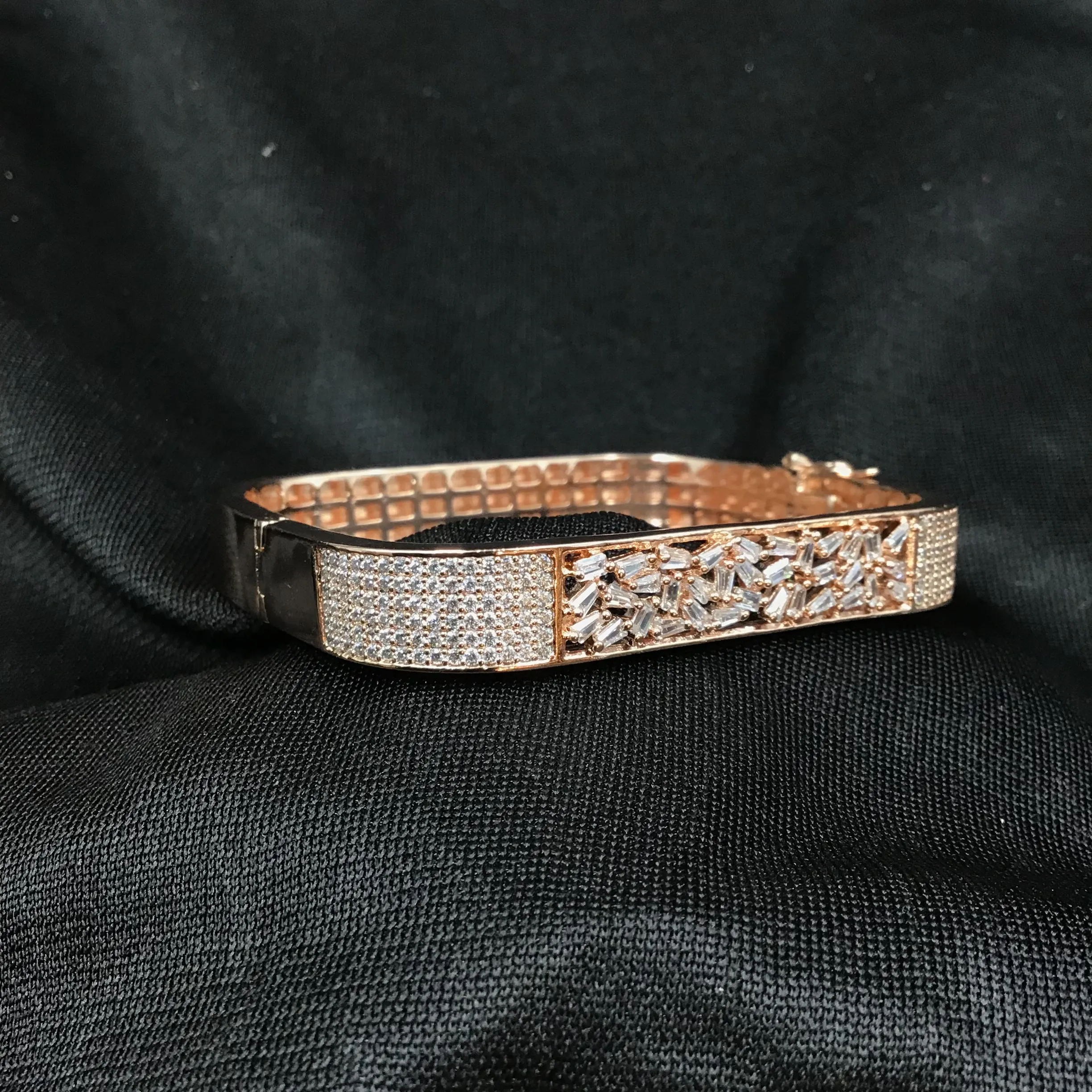 Zircon/AD Bracelet 3306-08